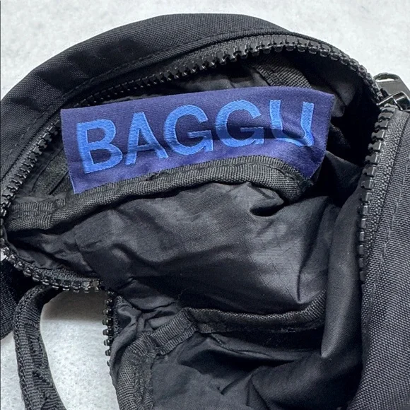 Baggu Sport Crossbody Bag Black - Picture 7 of 7